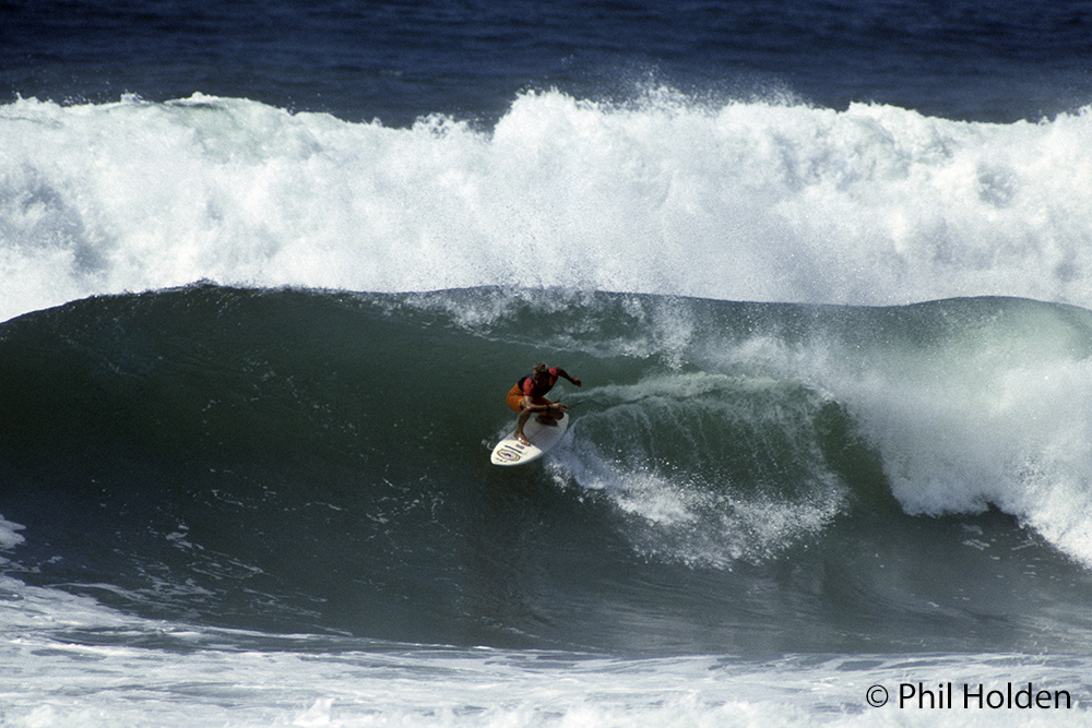 Robbie surfing hossegor